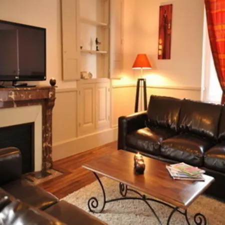 Lusigny, 3 Pieces, 5 Personnes - Fr-1-489-252 Apartman *